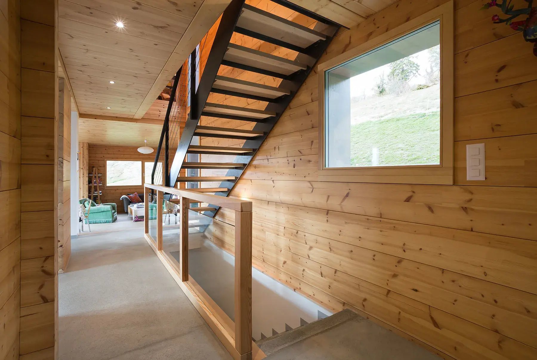 Intérieur haut de gamme d'une maison bois