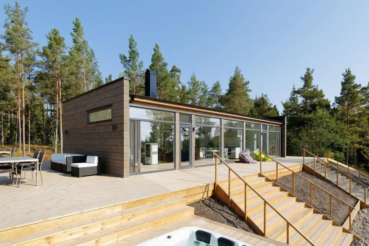 Terrasse en bois du kit de maison Glass House