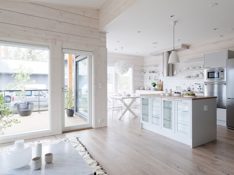 Intérieur moderne d'une maison bois