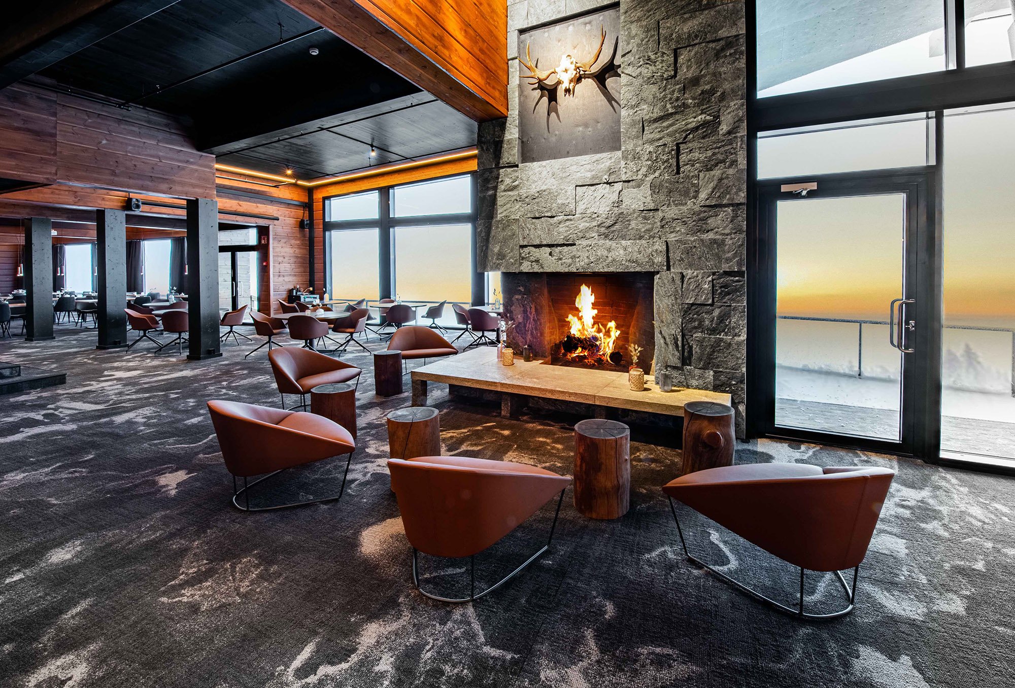 Sunrise_Fireplace_hotel_isosyote_light