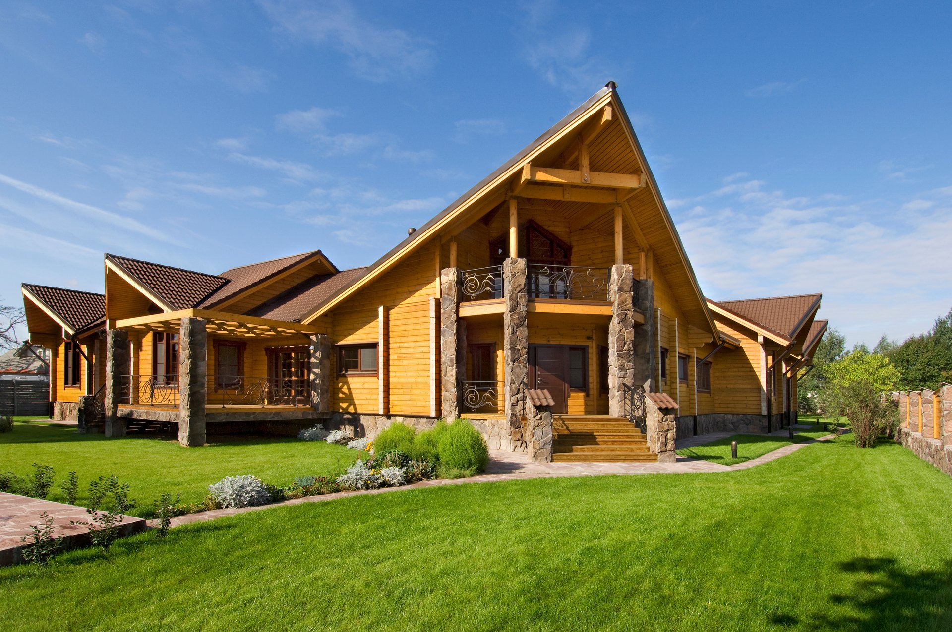 Carlina - Log House