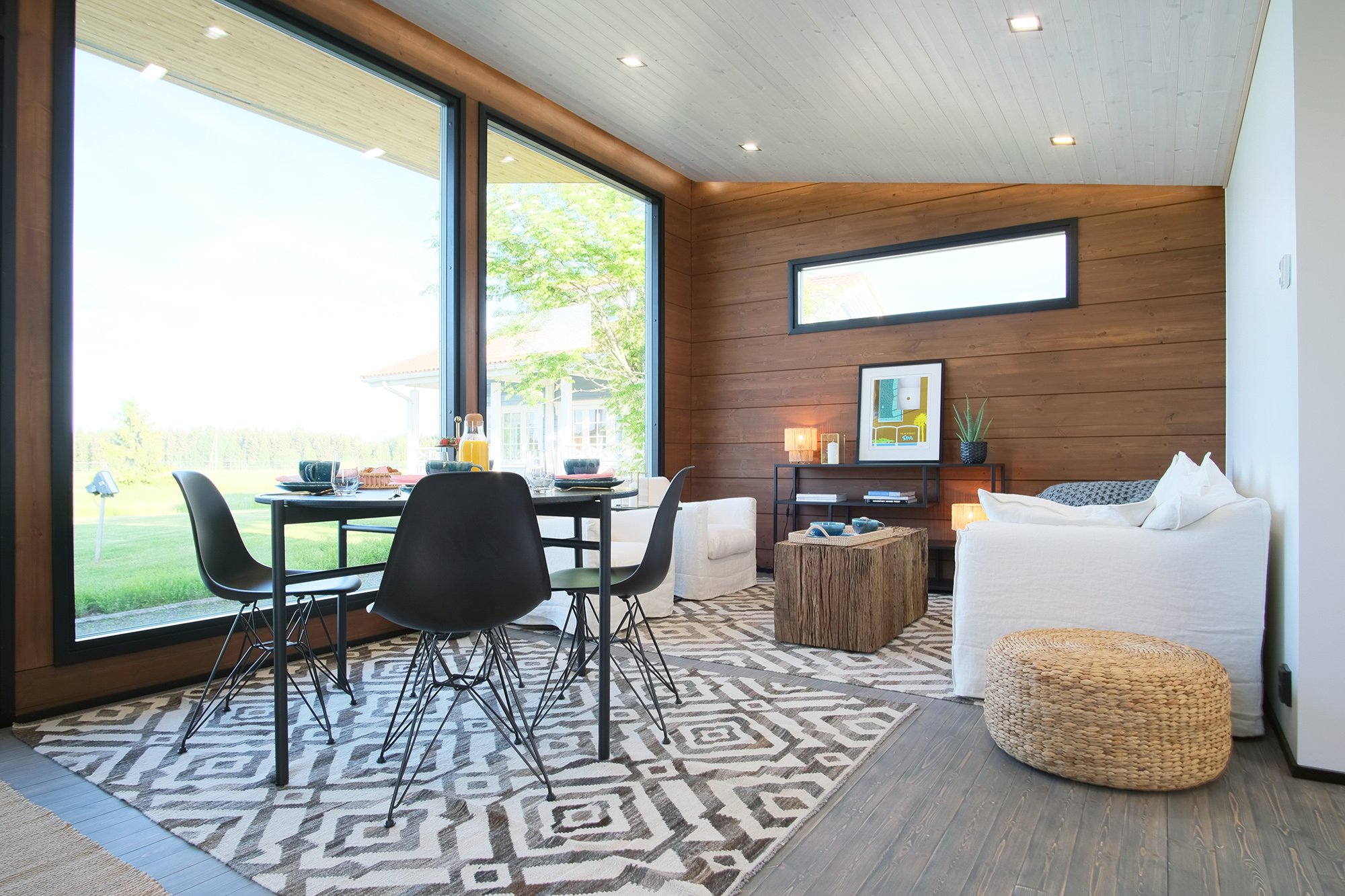 Kontio_Sky_House_huvila_ruokapoyta_light
