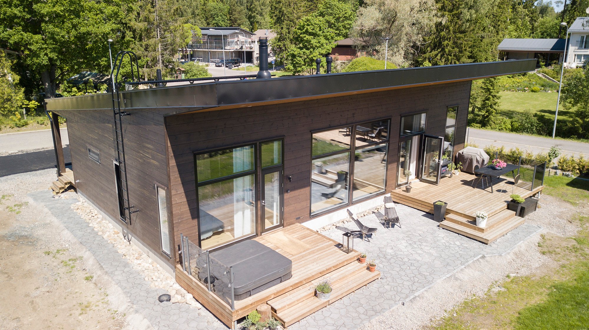 Sky_House_hirsitalo_Satumainen