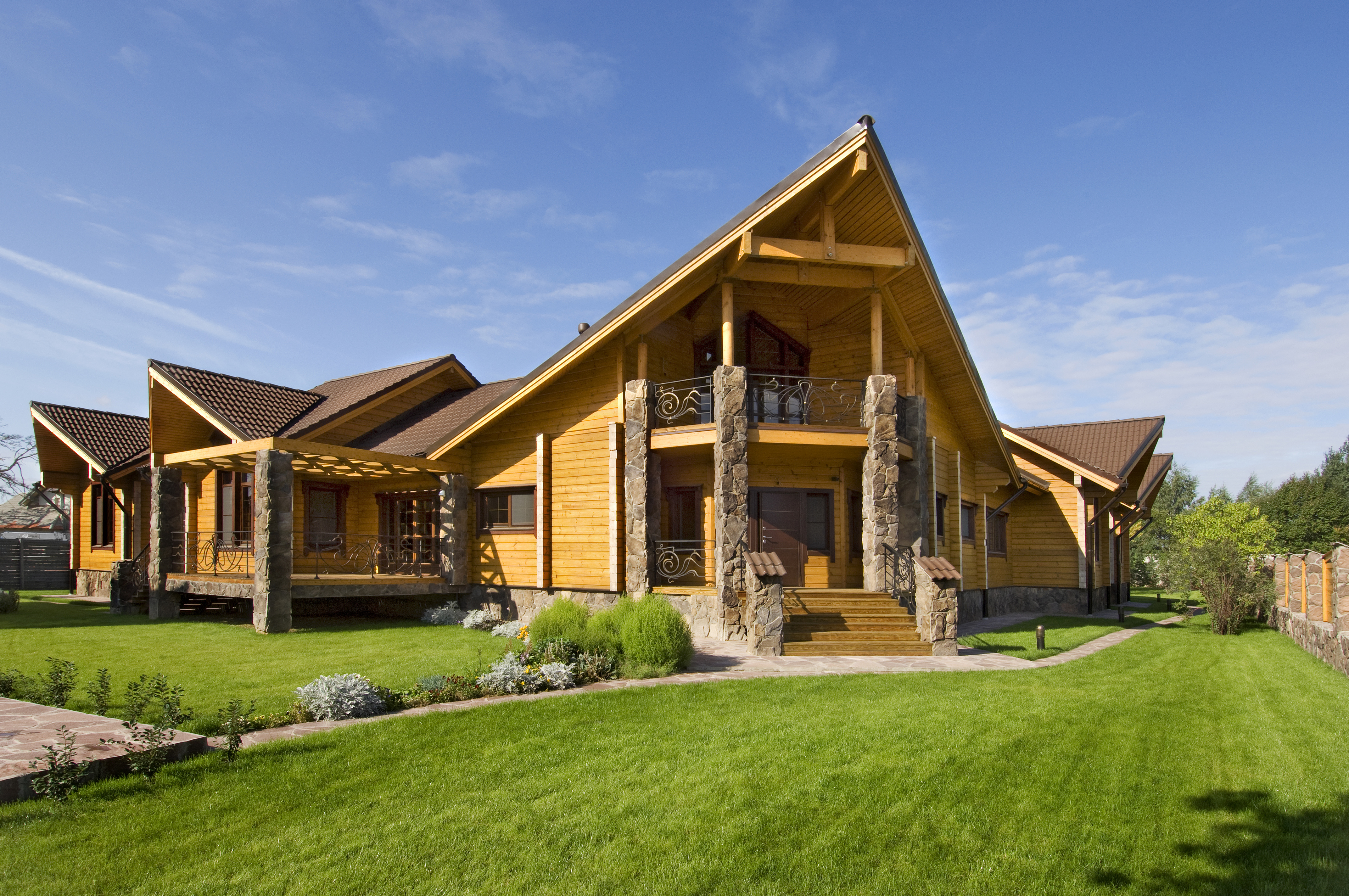Carlina - Log House