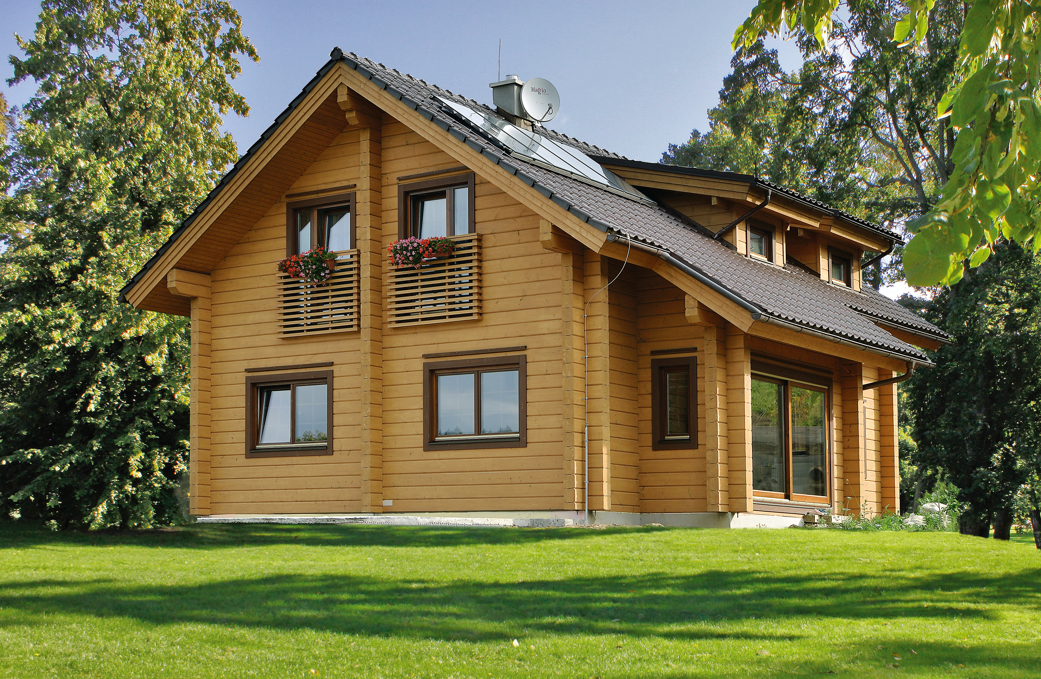 Fragaria 2 - Log House Main Image